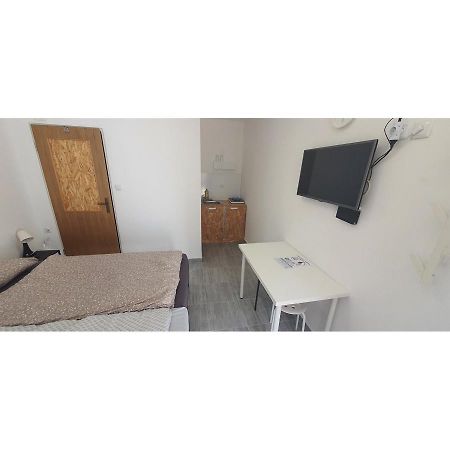 Budget Apartman Lelo Centar 3 Osijek Eksteriør billede